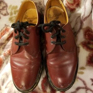 Dr. Martens womens sz 8 oxblood / cherry oxfords